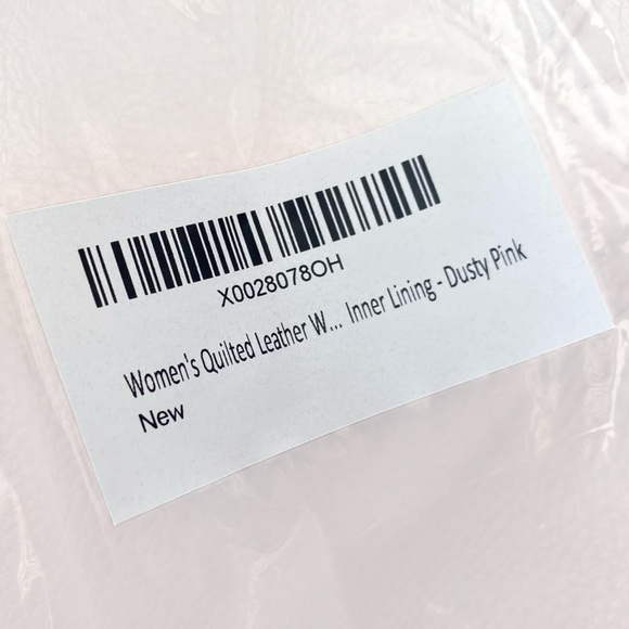 NWT Women’s quilted leather tote - Picture 5 of 5